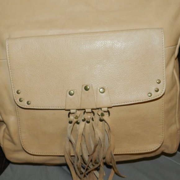Day & Mood Leather Fringe Padded Sleeve Laptop/Tablet Compartment Bag Camel NWT! - Picture 10 of 13